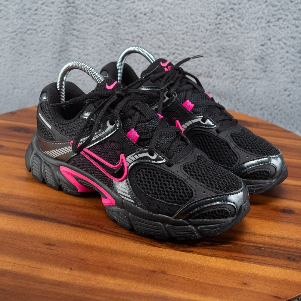 Nike Women's Size 8 V5 RNR Black Anthracite Pink HQ7901-002 Sneakers